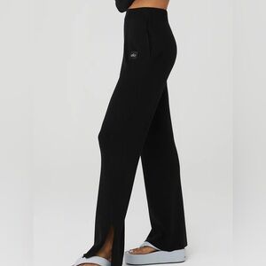 Alo Yoga New With Tags Black Knit Solana Pants